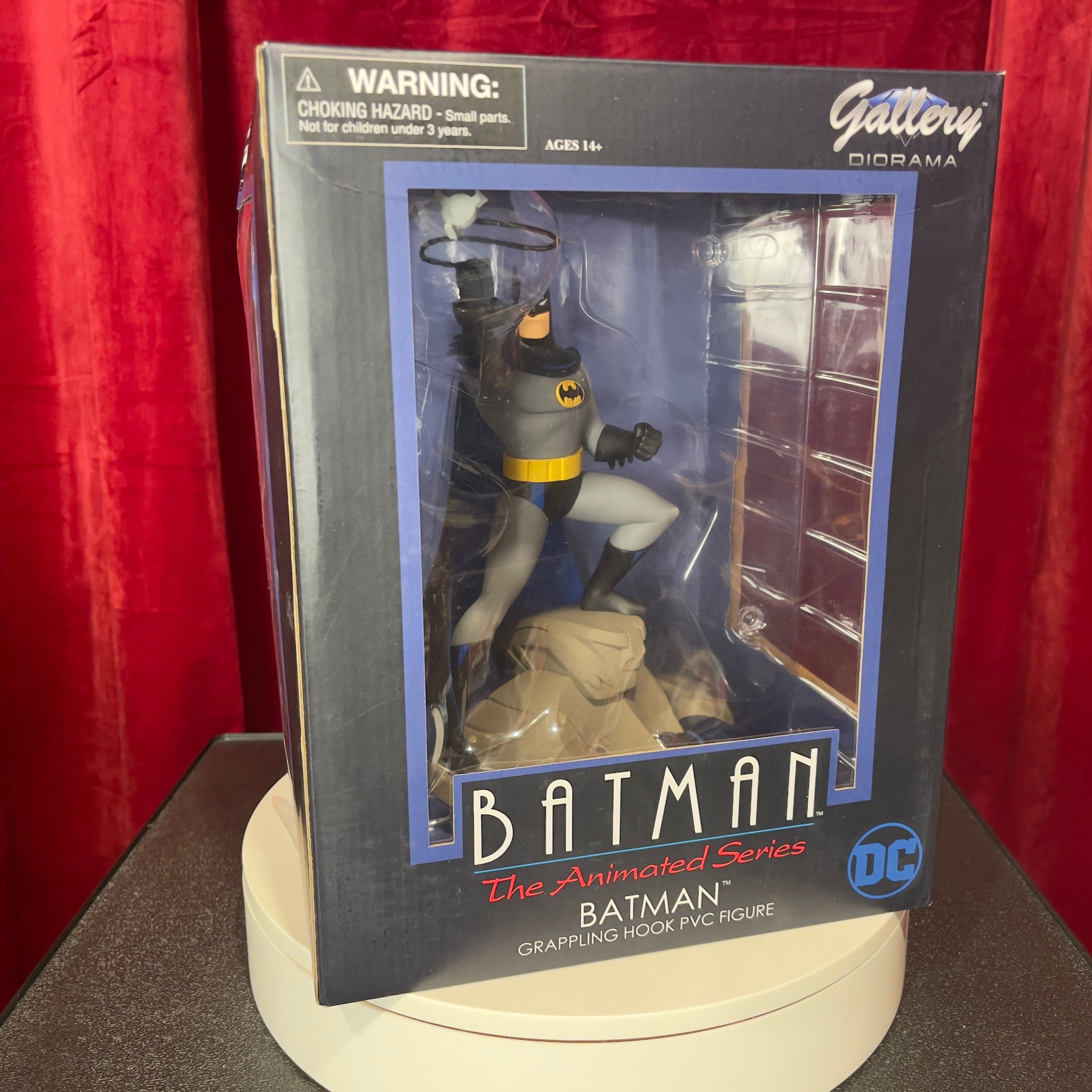 DC Gallery - Batman Animated Series Grappling Hook PVC Figure
